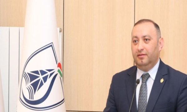ADAU-nun müəllim kollektivi ETİRAZ EDİR - Rektor nə işlər çevirir?