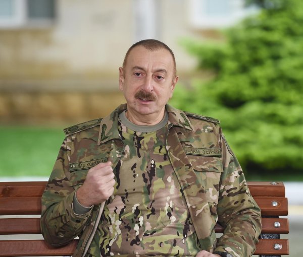 Qalib Ordunun Müzəffər Ali Baş Komandanı
