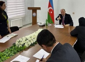 Başçının qəbuluna getdi, mübahisə düşdü - Beyləqanda nə baş verib?