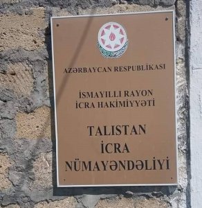 BAŞÇININ MÜAVİNİ ZƏBT ETDİYİ TORPAQ SAHƏSİNDƏ RESTORAN TİKİB, GÖL DÜZƏLDİB