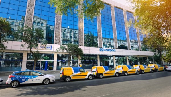 “Azərpoçt” keçmiş rəhbərliyin korrupsiya işində adı keçən şirkətlə 260 minlik müqavilə bağlayıb - ARAŞDIRMA