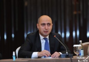 Daha bir məktəb direktorundan şikayət var - Sərvət Ağayevi sosial şəbəkədə təhqir etdi...