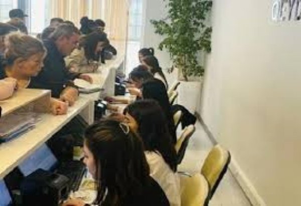 Sumqayıt Göz Xəstəxanasında növbə gözləyən yoxdu –Baş həkim isə gözdən uzaq düşüb - ŞİKAYƏT