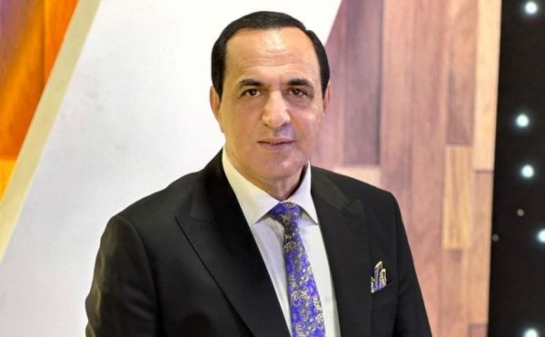 Manaf Ağayevin 100 min manatlıq qolunda saatı……-Video