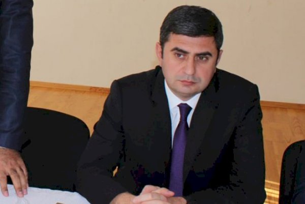 Elşən Salahov Bakının boğazına KAL ARMUD OLUB KEÇİB... - İTTİHAMLAR SƏNGİMİR...