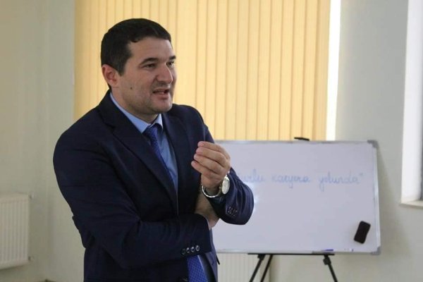 Müdir müavini Pərvin Ağasiyev “Hunday” ilə piyadanı vurdu-Video