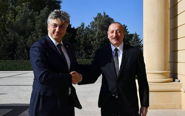 Prezident Andrey Plenkoviçi təbrik etdi