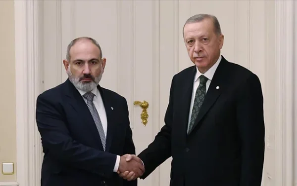 Ərdoğan Paşinyanla telefonla danışdı
