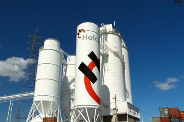“Holcim Azərbaycan”nın “geydirmə“ “Usta Mənəm” müsabiqəsi: qaranlıq məqam və iddialar var