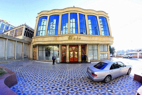 Bakı Şadlıq Sarayında qayda pozuntusu