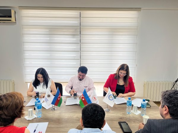 QHT-lər Qan qohumları arasında nikahların fəsadlarını cəmiyyətə çatdırmaq üçün imza atdılar.