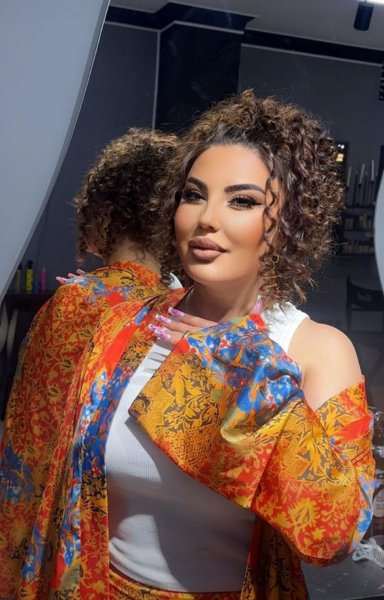 Möhtəşəm gecə: “Oliqarx Baku” restoranının rəhbəri Yetər Əliyeva doğum gününü təntənəli şəkildə qeyd etdi
