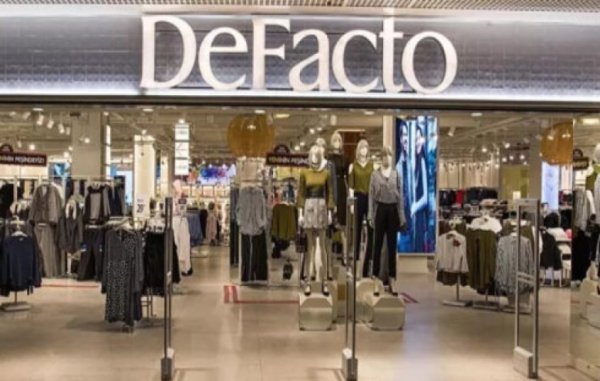 “Gənclik Mall”da “Defacto” mağazası müştəriləri belə aldadır