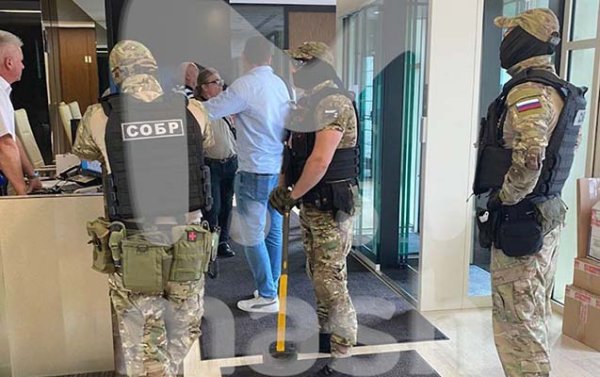 Rusiyada İsgəndər Xəlilovun oğlunun ofisində axtarış aparılır - Foto