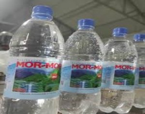 “Bazarstore”də satılan “Mor-mor” suları bu antisanitar vəziyyətdə hazırlanır? -Video