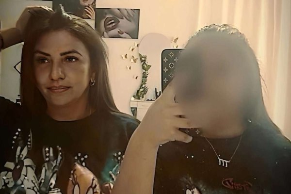 16 yaşlı qız dəniz kənarında şəkillər çəkdirib…..