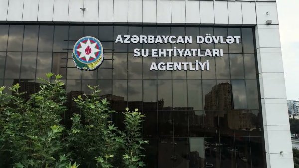 Tikilməkdə Olan Obyektlərin Müdiriyyəti bu tenderi “BƏYAZ İNŞAAT” MMC-yə hansı şərtlərlə verib