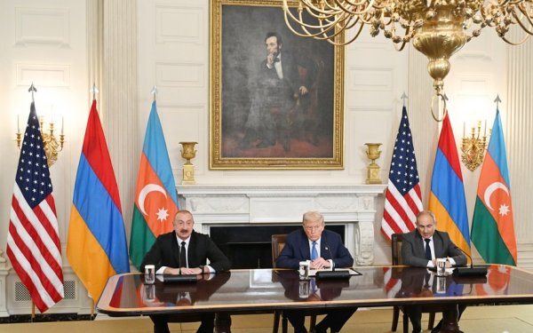 Salem Əl-Ketbi: Əliyev və Paşinyan Cənubi Qafqazda xəritələri və marşrutları yenidən formalaşdıra biləcək saziş imzalayıblar
