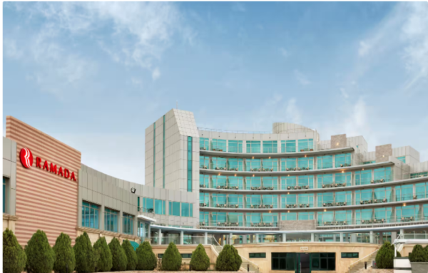 “Ramada” hotelindən Xəzərə birbaşa olaraq çirkab su axıdılır-Video