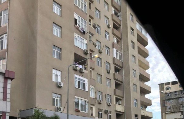 “Əzizbəy” MTK (“ETALON”) sakinlərdən çıxarış üçün arayışı 1000-1500 manata verir?