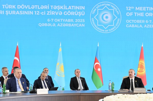 XXI əsr türk dövlətlərinin söz sahibinə çevrildiyi bir dövr kimi tarixə yazılır
