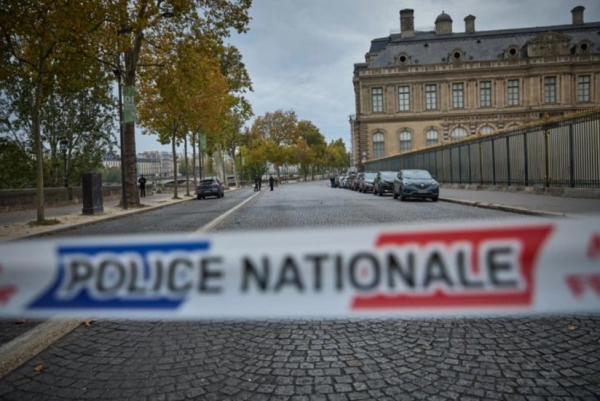 KİV: Fransada Luvr muzeyinin soyğunçuluğu işi üzrə iki nəfər saxlanılıb