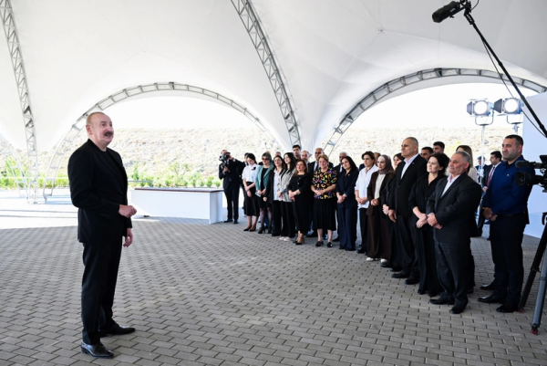 Zəngilanın Məmmədbəyli və Ağalı kəndlərinin sakinlərinə mənzillərin açarları təqdim edilib