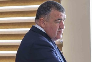 İcra başçısı Rafiq Quliyev hansı şərtlərlə qanunsuz tikintilərə icazə verir?-Videofaktlar