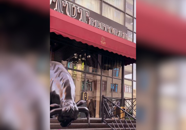 “Tut” restoranında müştərilər “zəhərl*nə” bilər…