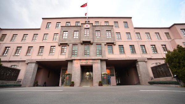 Qəzaya uğrayan təyyarədə 20 hərbçi olub – RƏSMİ