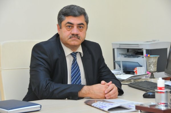Hər bir rəhbər şəxs   üçün əsas meyarlar xalqa xidmət etmək,  xalqla bir yerdə olmaqdır