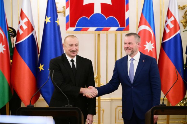 Azərbaycan–Slovakiya strateji tərəfdaşlığı möhkəmlənir