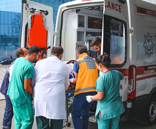 Gəncədə 1 nömrəli orta məktəbdə olay: 4 sinif şagirdinə qayçı ilə xəsarət yetirlib