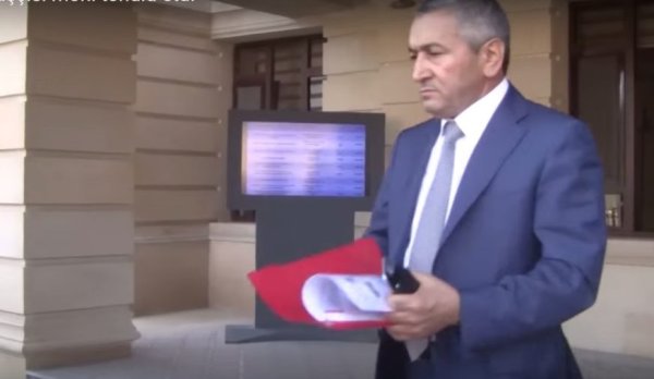 Adil Vəliyev bu tikintiyə hansı şərtlərə icazə verib? -Video