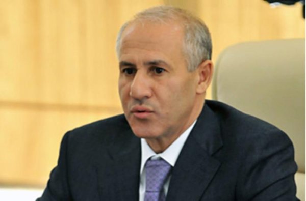 Füzuli Ələkbərovun dövlətə milyonlarla borcu var