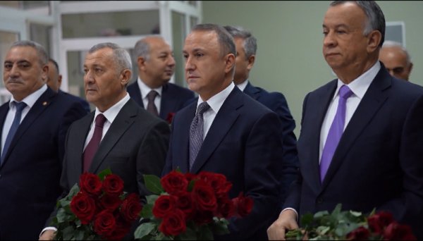 Hesabat adı altında ümumi sözlər - Elgin Həbibullayev konkret rəqəmləri niyə açıqlamır? -DE-FAKTO