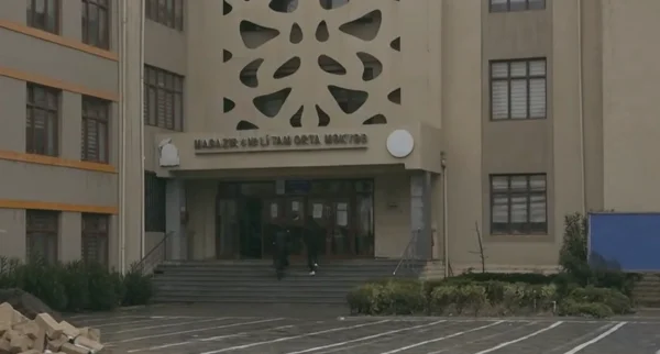 “Uşaqlarımıza görə çox narahatıq” Masazırda 4 nömrəli məktəbdə qalmaqal-Video