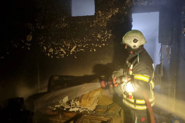 Suriyanın Homs şəhərində yaşayış binasında yanğın olub, ölən və xəsarət alanlar var