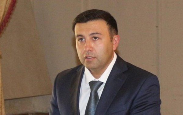 Dövlət İdarəsinin qərarını Göyçay Rayon İcra Hakimiyyətinin başçısı Orxan Mürsəlov qəsdən qərəzli olaraq icra etmək istəmir. - İTTİHAM FOTO/VİDEO