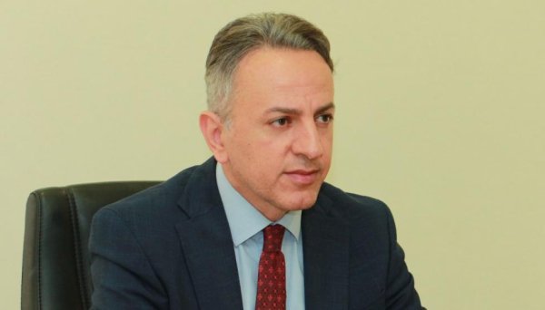 Ramin Rzayev tender elan edib: Lüks divan dəstləri və kreslolar alır….