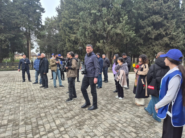 Media nümayəndələri Qazaxın tarixi və idman infrastrukturu ilə tanış olublar