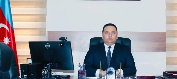Maştağada qəbirtanlılğı su basıb: Bələdiyyə sədri Anar Adıgözəlov isə sualı eşidib dəstəyi asıb-Video