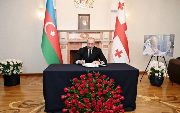 Prezident Gürcüstan səfirliyinə gedib başsağlığı verdi