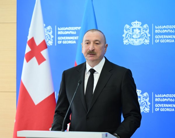 Azərbaycan və Gürcüstan hər zaman olduğu kimi bir yerdədir
