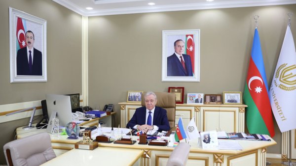 Yusif Yusibov Gəncə Dövlət Universiteti ilə vidalaşır