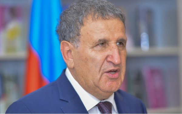 İsa Həbibəyli 170 min manat “Coffee break”, nahar və şam yeməklərinə xərcləyəcək