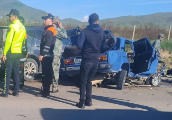 Xıdırlıda ağır qəza - 4 ölü, 1 yaralı
