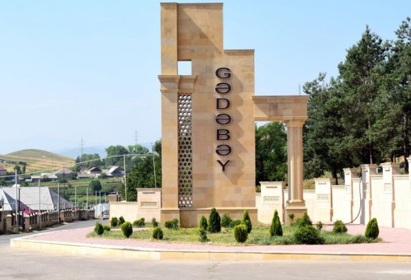 Gədəbəy rəsmən ÖZBAŞINA QALIB - FOTOFAKT