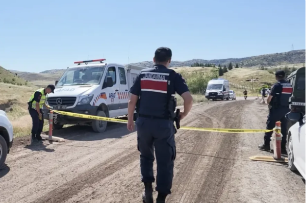 Türkiyədə sursat anbarında partlayış olub, 2 nəfər ölüb, 2-si yaralanıb
