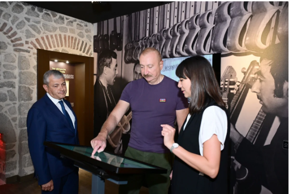 İlham Əliyev Şuşada "Sadıqcanın evi"nin bərpadan sonra açılışında iştirak edib